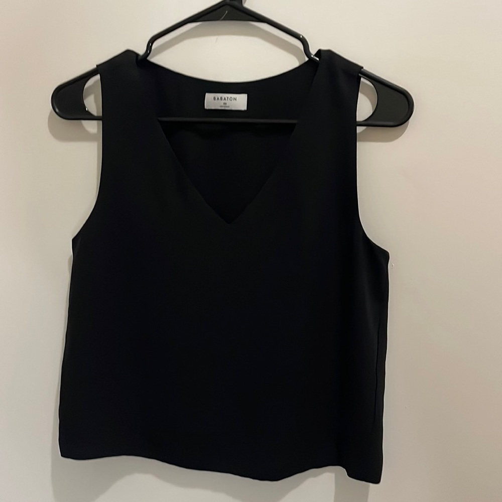 Aritzia - Babaton top - xs black